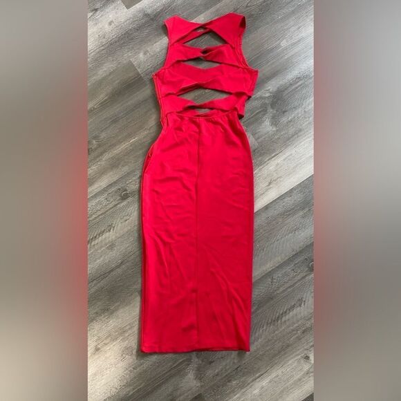 Fashion Nova Cut Out Midi Dress NEW Red Small Party - Picture 6 of 12